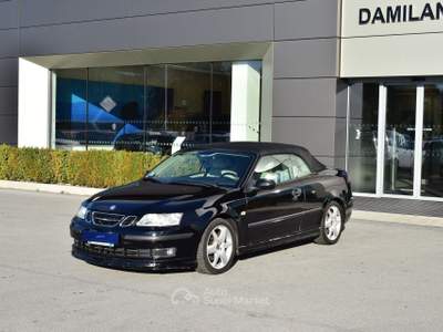 Saab 9-3 9-3 Cabriolet 2.0 t Nero usata Cuneo