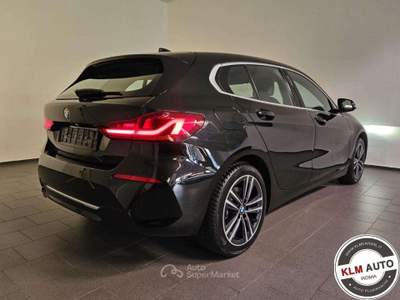 BMW Serie 1 118i 118 i 5p. Luxury tetto pano Nero usata Roma
