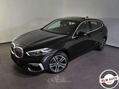 BMW Serie 1 118i 118 i 5p. Luxury tetto pano Nero usata Roma
