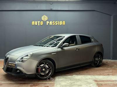 Alfa Romeo Giulietta Quadrifoglio Verde 240 Cv Launch Edition 260/999 Grigio usata Sesto San Giovanni
