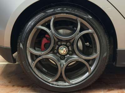 Alfa Romeo Giulietta Quadrifoglio Verde 240 Cv Launch Edition 260/999 Grigio usata Sesto San Giovanni