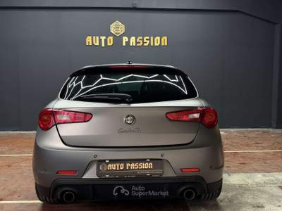 Alfa Romeo Giulietta Quadrifoglio Verde 240 Cv Launch Edition 260/999 Grigio usata Sesto San Giovanni