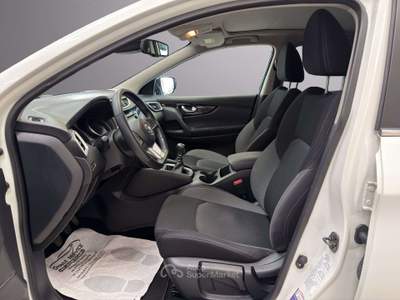 Nissan Qashqai Qashqai II 2017 1.5 dci N-Connecta 115cv Bianco usata Grosseto