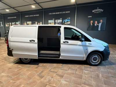 Mercedes-Benz Vito 95cv Bianco usata Salerno