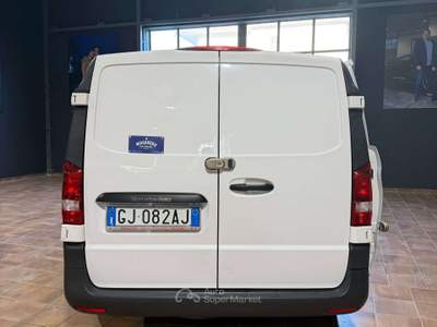 Mercedes-Benz Vito 95cv Bianco usata Salerno