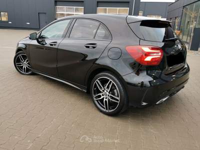 Mercedes-Benz Classe A 2017 Mercedes-Benz A180 AMG Navi Full LED Harman&Kardon Nero usata Capriate San Gervasio