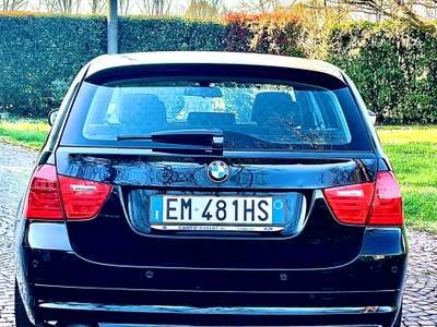 BMW Serie 3 318d BMW - Serie 3 - 318d 2.0 143CV cat Touring Eletta Nero usata Correggio
