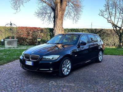 BMW Serie 3 318d BMW - Serie 3 - 318d 2.0 143CV cat Touring Eletta Nero usata Correggio