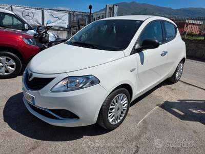 Lancia Ypsilon 5 porte GPL Ecochic Gold usata Pompei