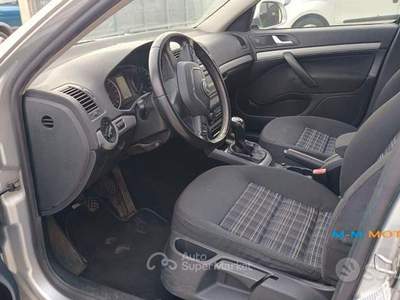 Skoda Octavia Octavia 1.6 tdi cr Active (comfort) usata Asti