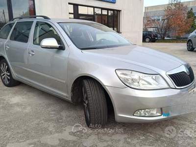 Skoda Octavia Octavia 1.6 tdi cr Active (comfort) usata Asti