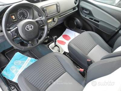 Toyota Yaris 5p. Business -OK NEOPATE usata Mantova