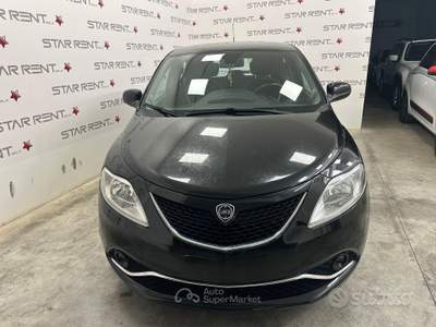 Lancia Ypsilon 16V 95 CV 5 porte S&S Silve usata Roma