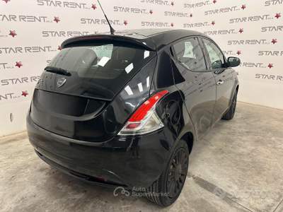 Lancia Ypsilon 16V 95 CV 5 porte S&S Silve usata Roma