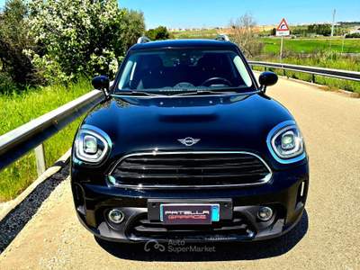 MINI Cooper Countryman COUNTRYMAN COOPER 1.5 d YOURS AUTO Nero usata Altamura