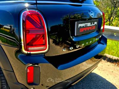 MINI Cooper Countryman COUNTRYMAN COOPER 1.5 d YOURS AUTO Nero usata Altamura