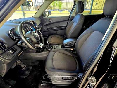 MINI Cooper Countryman COUNTRYMAN COOPER 1.5 d YOURS AUTO Nero usata Altamura