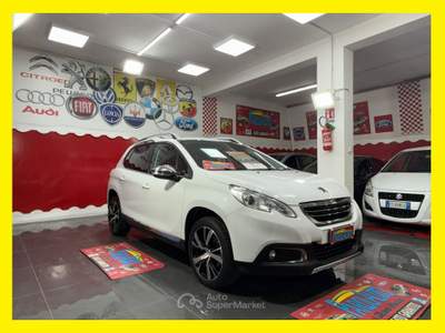 Peugeot 2008 1.6 e-HDi 92cv Urban Cross - 2014 Bianco usata Giugliano in Campania