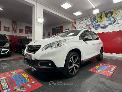 Peugeot 2008 1.6 e-HDi 92cv Urban Cross - 2014 Bianco usata Giugliano in Campania