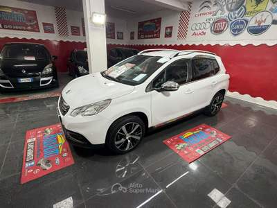 Peugeot 2008 1.6 e-HDi 92cv Urban Cross - 2014 Bianco usata Giugliano in Campania