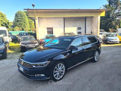 Volkswagen Passat Navi, CarPlay, 4x4 Nero usata Cogollo del Cengio