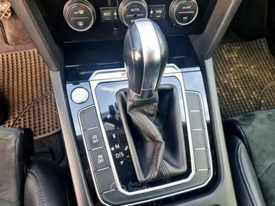 Volkswagen Passat Navi, CarPlay, 4x4 Nero usata Cogollo del Cengio