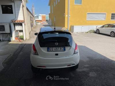 Lancia Ypsilon VETTURA PRATICAMENTE NUOVA Bianco usata Villafranca di Verona