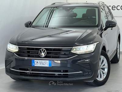 Volkswagen Tiguan Tiguan 2.0 tdi Life 150cv dsg Grigio usata Fucecchio