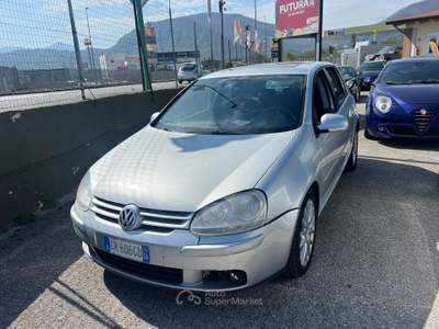 Volkswagen Golf 3532076833 INFO PINO Argento usata Mercogliano