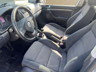 Volkswagen Golf 3532076833 INFO PINO Argento usata Mercogliano