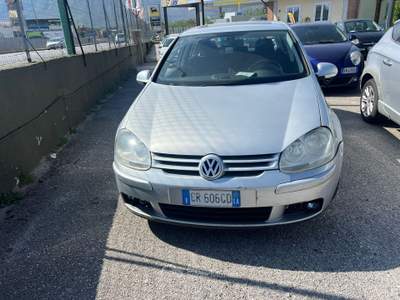 Volkswagen Golf 3532076833 INFO PINO Argento usata Mercogliano