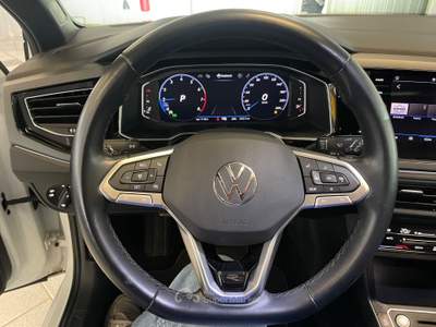 Volkswagen Taigo DSG R-Line Telecamera Keyless Bianco usata Gozzano