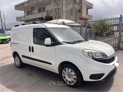 Fiat Doblò 3 POSTI ANTERIORE Bianco usata Santa Maria la Carità
