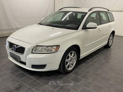 Volvo V50 D2 POLAR-UNIPRO-FRIZIONENUOVA-PERFETTA Bianco usata Fossano