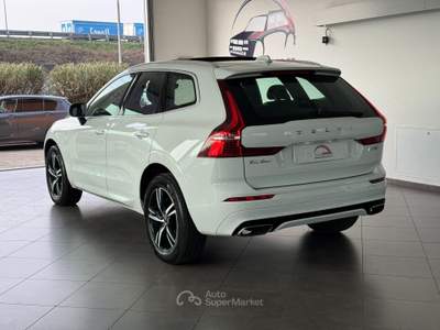 Volvo XC60 2.0 d4 190cv R-design awd Aut. Tetto Apribile Bianco usata Cesano Maderno