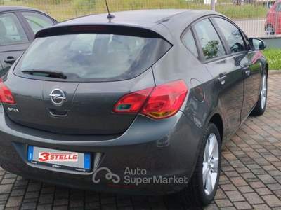 Opel Astra 1.6 115CV 5 porte Cosmo Grigio usata Eraclea