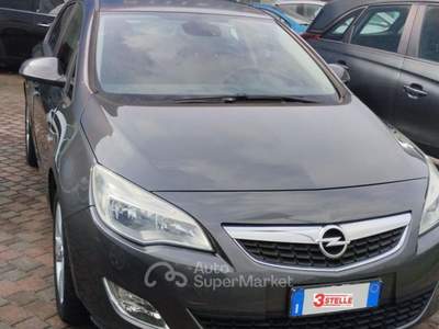 Opel Astra 1.6 115CV 5 porte Cosmo Grigio usata Eraclea