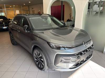 Volkswagen T-Roc 1.5 etsi Life 115cv dsg Rosso usata Piancogno