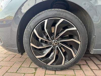 Volkswagen Golf VW Golf 2.0 TDI Life DSG 4MOTION #9144 Grigio usata Alessandria