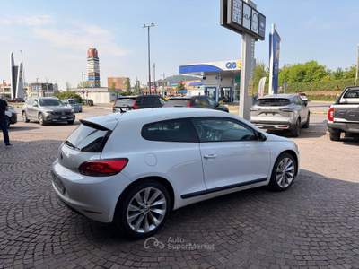 Volkswagen Scirocco VOLKSWAGEN SCIROCCO 1.4 TSI DSG 160 CV Bianco usata Pian Camuno