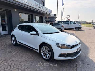 Volkswagen Scirocco VOLKSWAGEN SCIROCCO 1.4 TSI DSG 160 CV Bianco usata Pian Camuno
