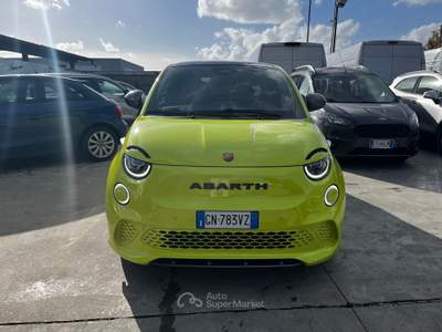 Abarth 500e scorpionissima Giallo usata Anzio