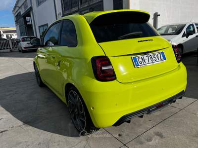 Abarth 500e scorpionissima Giallo usata Anzio