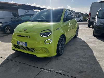 Abarth 500e scorpionissima Giallo usata Anzio