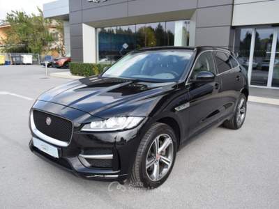 Jaguar F-Pace 3.0 D V6 300 CV AWD aut. R-Sport Nero usata Cuneo