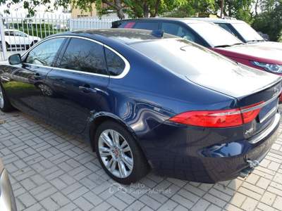 Jaguar XF XF 2.0 D 180 CV AWD aut. Prestige MOTORE DA SOSTIT Blu/Azzurro usata Cuneo