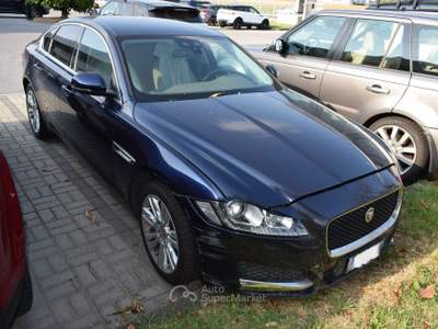 Jaguar XF XF 2.0 D 180 CV AWD aut. Prestige MOTORE DA SOSTIT Blu/Azzurro usata Cuneo