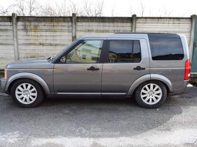 Land Rover Discovery Discovery 3 2.7 TDV6 HSE Grigio usata Cuneo