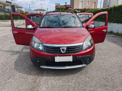 Dacia Sandero Stepway ( DISTRIBUZIONE FATTA  ) Rosso usata Vicenza