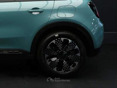 Fiat 600 Fiat 600 1.2 136CV(145CV) Hybrid MHEV DCT La Prima II #10526 Blu/Azzurro usata Moncalieri